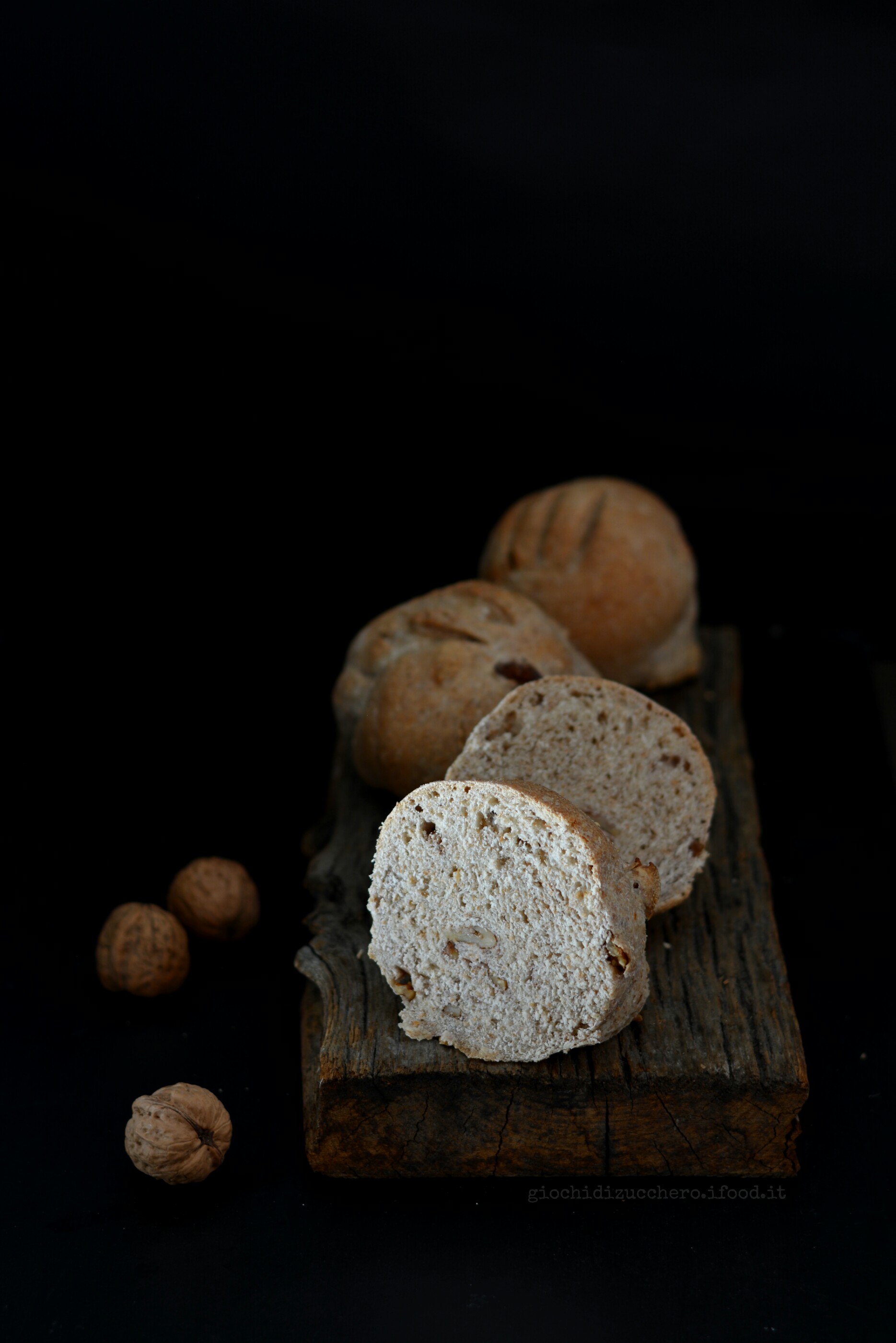 Pane Alle Noci Con Lievito Madre - Biancolievito